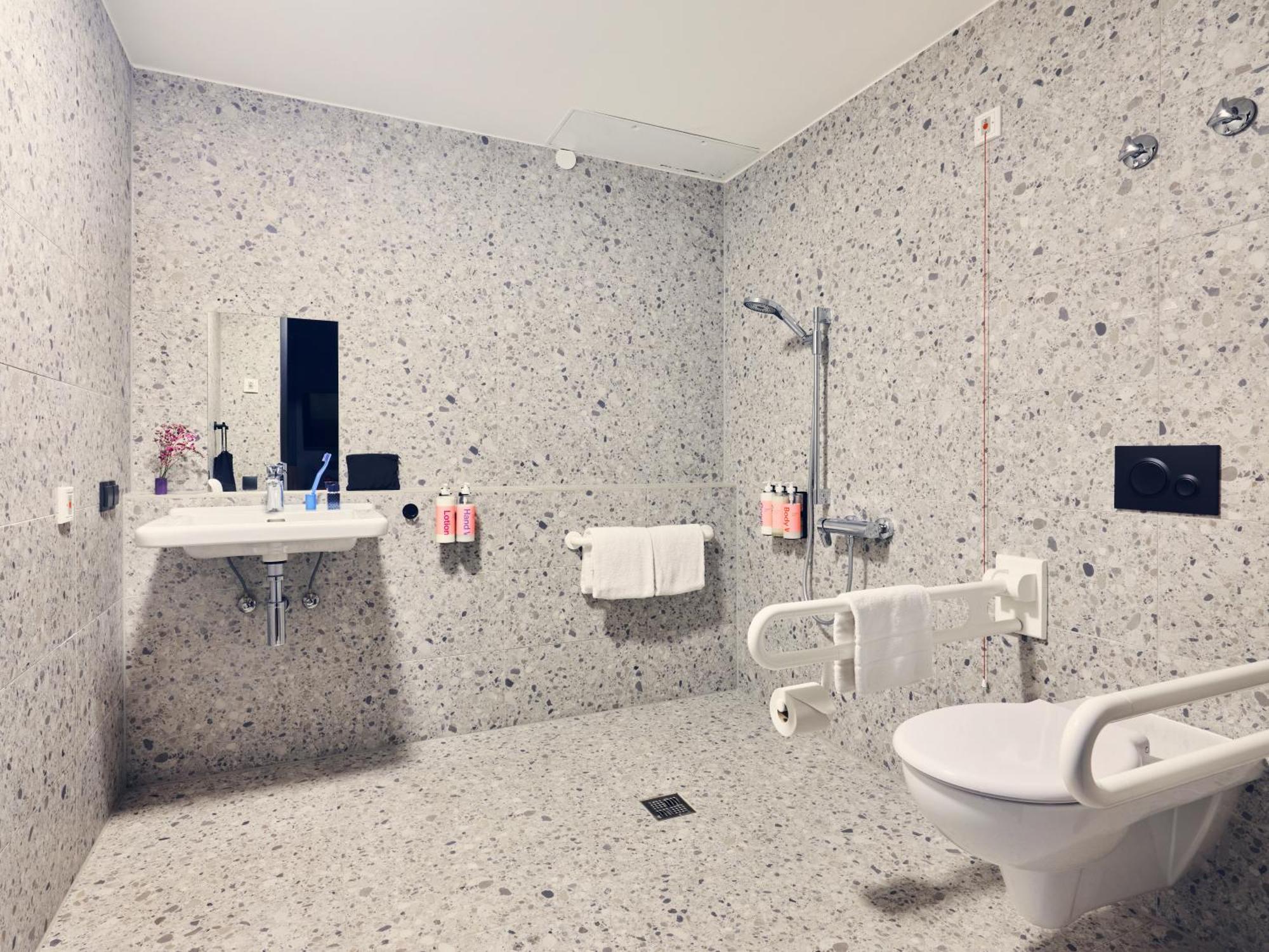 Numa Torstrasse Aparthotel 4*
